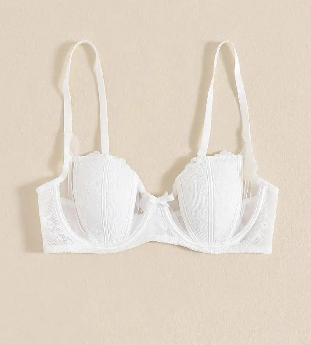 Underwire Lace Bra – Elegant Structured Fit