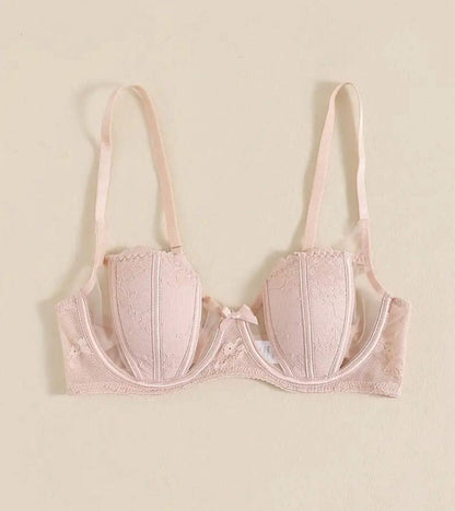 Underwire Lace Bra – Elegant Structured Fit